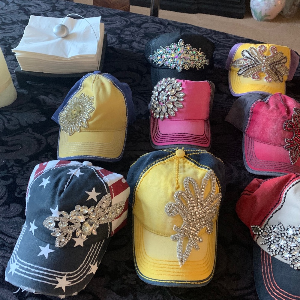 Oliver and Paque Caps